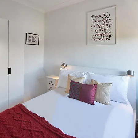 بيت للعطل Host & - Artist House Loftus