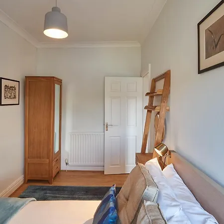 Host & - Artist House Holiday home *